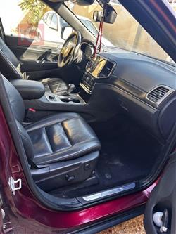 جیپ گراند شیرۆکی